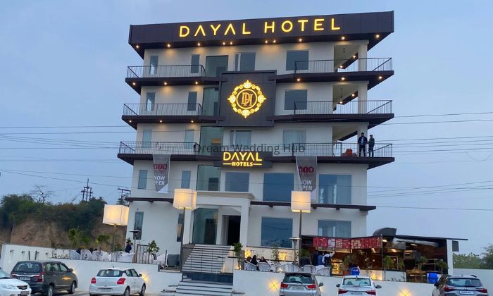 Dayal Hotel